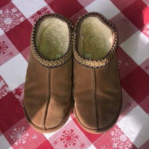 Tan slip on ugg size 10